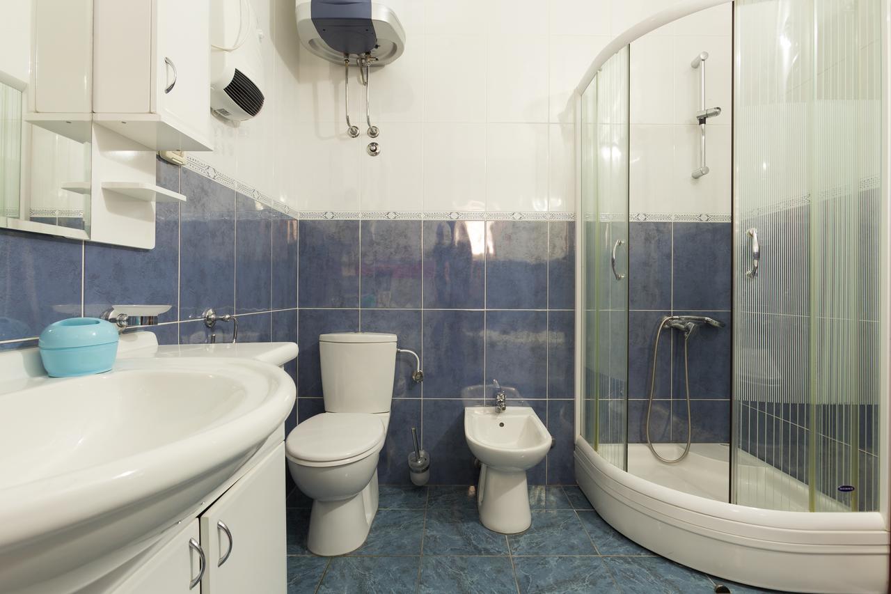 Apartments Varja Свети Стефан Екстериор снимка