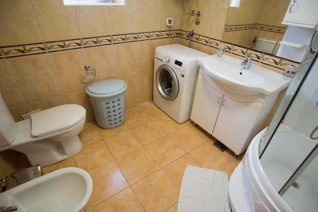 Apartments Varja Свети Стефан Екстериор снимка